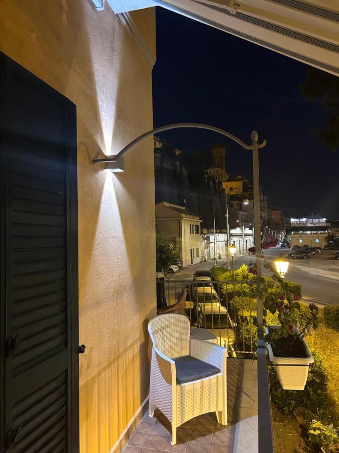 Ferienwohnung Sissi House Salerno Exterior foto